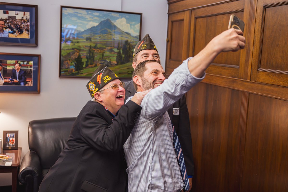 RepJasonCrow's tweet photo. Always a great time seeing my friends from VFW Colorado in our nation’s capital!

Our nation makes a promise to take care of our vets when they come home. I’m fighting to ensure we live up to that promise. https://t.co/tf6YLevgdZ