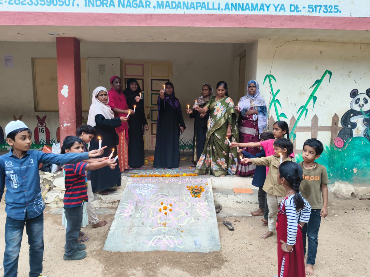 commissionermpl's tweet photo. Swachhata Hi Seva 2026 inaugurated at Madanapalle Municipality! 🪔 The programme commenced with the ceremonial lighting of lamps.
#SwachhataHiSeva2026 #SwachhBharat #CleanAndGreen #CleanIndia #SwachhAP #AndhraPradesh #CDMA #CleanCity #HealthyCity #MyCityMyResponsibility https://t.co/VlSE47iWbO
