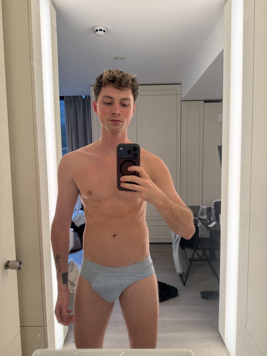 Gaytwinsxxx's tweet photo. Good morning… https://t.co/97FGfc6Z7m
