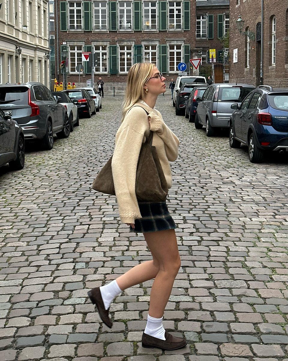 WaasMello's tweet photo. Wassup 🌍 Just dropping by to say: you’ve got a spark in you—let it light up the path ahead. ✨
CXQsH https://t.co/gejUqtyIpn