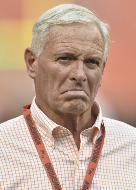 PolymarketBlitz's tweet photo. 🚨𝗥𝗘𝗣𝗢𝗥𝗧: Browns owner Jimmy Haslam wants Texas QB Arch Manning
(@JasonLaCanfora) 

“Haslam wants Arch Manning. That’s what this is really all about.”

Haslam is a major Tennessee booster with strong ties to Peyton Manning.

“He wants Arch Manning playing in that new stadium.” 😳