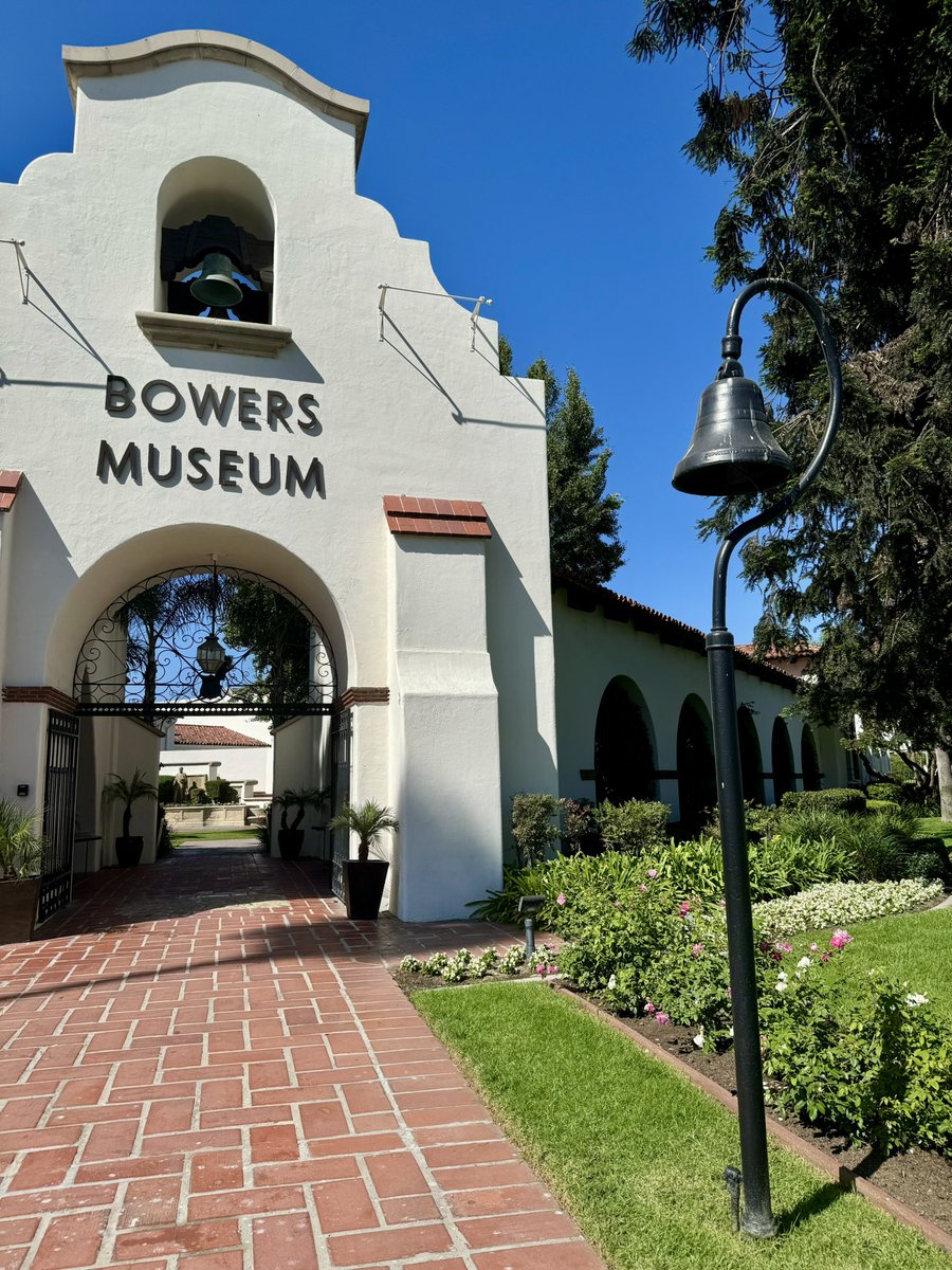 Annie51101's tweet photo. @Fascinate_Hist Lifelong history buff here. Saying hello from sunny SoCal. https://t.co/swZYWbHO23