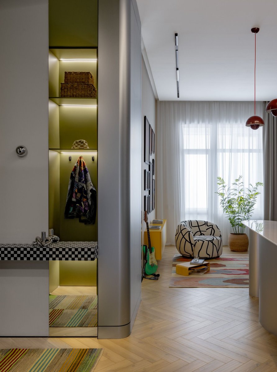 archiwebpl's tweet photo. Odkryj wnętrze w stylu neo-memphis w Astanie! Kolory, innowacje i pasja do tańca łączą się w nietypowym projekcie Altynay Nurlanovej. Zainspiruj się! #NeoMemphis #DesignWnętrz #Inspiracje https://t.co/N3EiS2zqjd https://t.co/7GwNV151dr