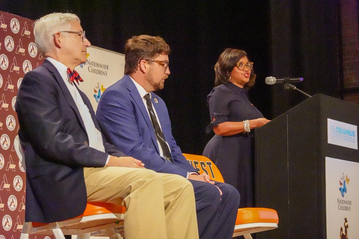 ColsCitySchools's tweet photo. West High School celebrated a ribbon-cutting today for its expanded School-Based Health Center — more exam rooms, dental services, and year-round care for #OurCCS scholars and families. Less time away from class, and more time for learning! 🎀✂️ #LeadersGrownHere https://t.co/NoAnffvr48