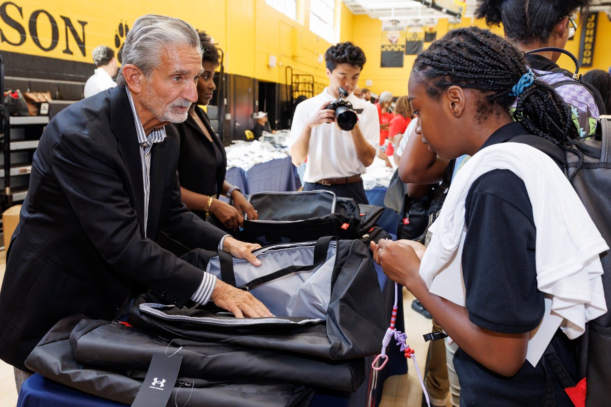MSE's tweet photo. Turning research into action 💙

MSE kicked off year 3 of our #DistrictofPlay supported by @UnitedHealthGrp initiative at Johnson MS, distributing gear bags and unveiling the girls’ new fall sports uniforms to ensure every girl has the resources she needs to participate. https://t.co/nN6HktwpZH
