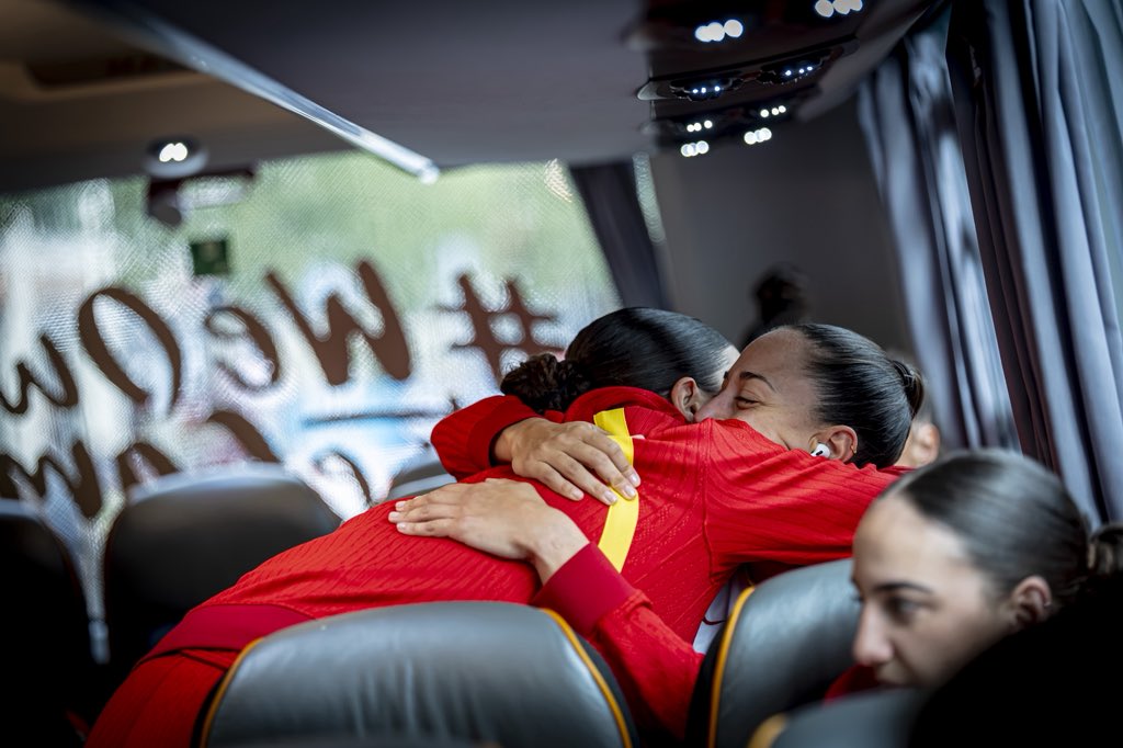 BaloncestoESP's tweet photo. A unas horas del partido por el BRONCE 🥉 del Mundial, @maitecazorla5 dejaba este mensaje a todo el EQUIPO 🥹

#ElMundialDeTodos #LaFamilia #SomosEquipo https://t.co/fOCZmT5mTq