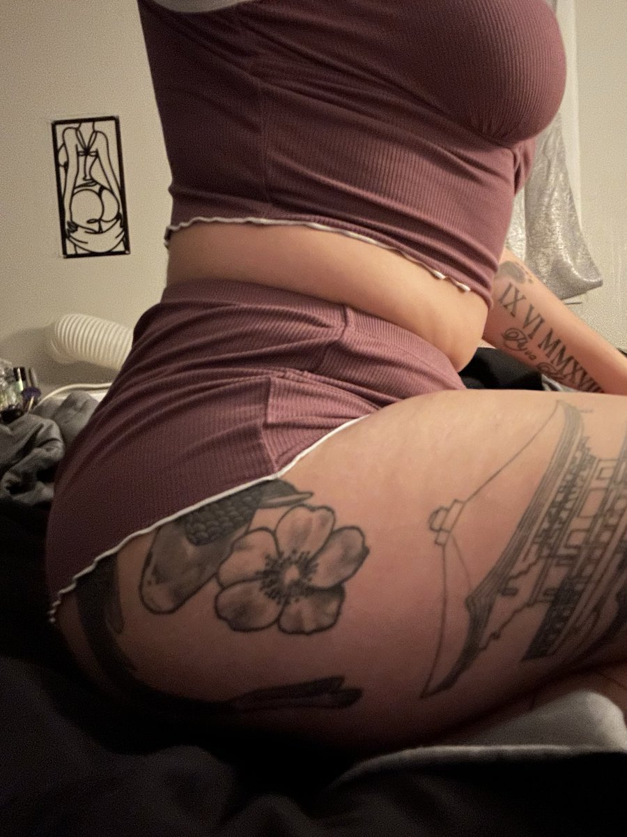 Destinidagger's tweet photo. My OnlyFans is free and you still haven’t subbed? 🫣

Click the link 🌶️

https://t.co/lhBoUSAC6D

#Spicy #Content #OnlyFans #ContentCreator https://t.co/F9of7l3x6E