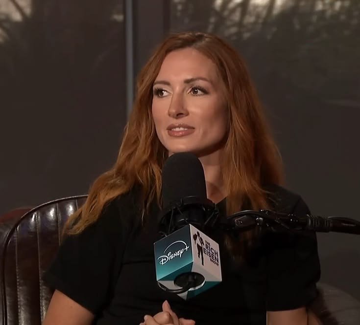 rabin_intel's tweet photo. Daily appreciation tweet until Becky Lynch follows me #Day244 🧡🔥 https://t.co/5JKaballJB