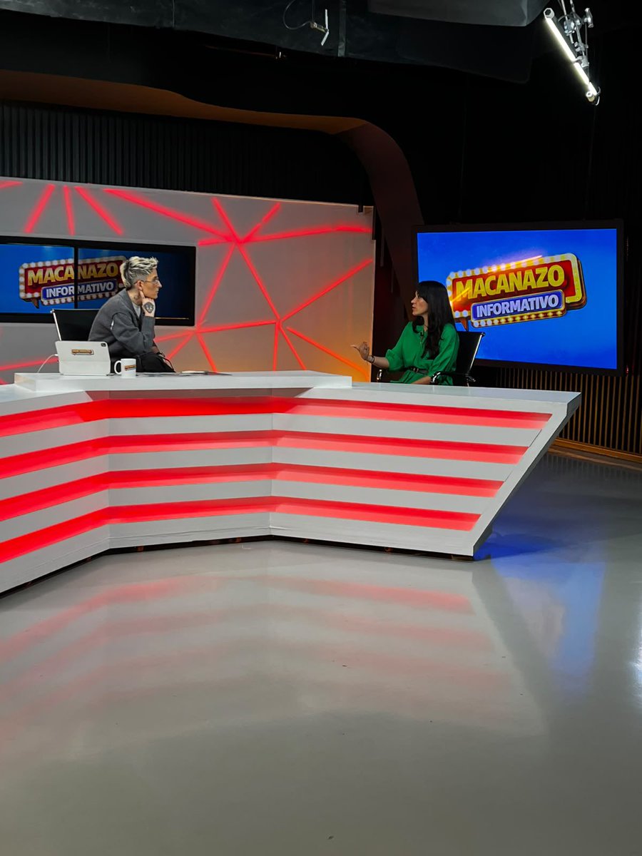 DuniaLudlow's tweet photo. Hoy estuve con @maca_online en #MacanazoInformativo, en @heraldo_tv , conversando sobre la recuperación y los logros de Tiendas @TUSUPERISSSTE .

Una institución que llegó a tener 375 tiendas terminó reducida a solo 39. Hoy ese proceso se está revirtiendo: la red volvió a crecer, se han incorporado 1,500 nuevos productos, regresaron los perecederos después de años de ausencia y, durante el primer semestre de 2026, las ventas mensuales crecieron 232.72%, superando los 40 millones de pesos, al corte del #InformeDeGobierno. 

Recuperar lo público también significa demostrar que las instituciones pueden fortalecerse, modernizarse y volver a cumplir su función social: ofrecer productos de calidad y contribuir a la economía de las familias.

Gracias, Maca, por el espacio y la conversación. SUPERISSSTE está de regreso y seguimos trabajando para que llegue a más personas. ♥️🛒🇲🇽