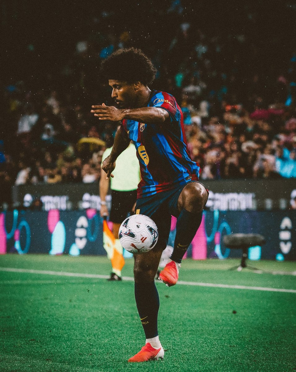 karim_adeyemi's tweet photo. lightning ⚡ https://t.co/ANsYLvE1oV