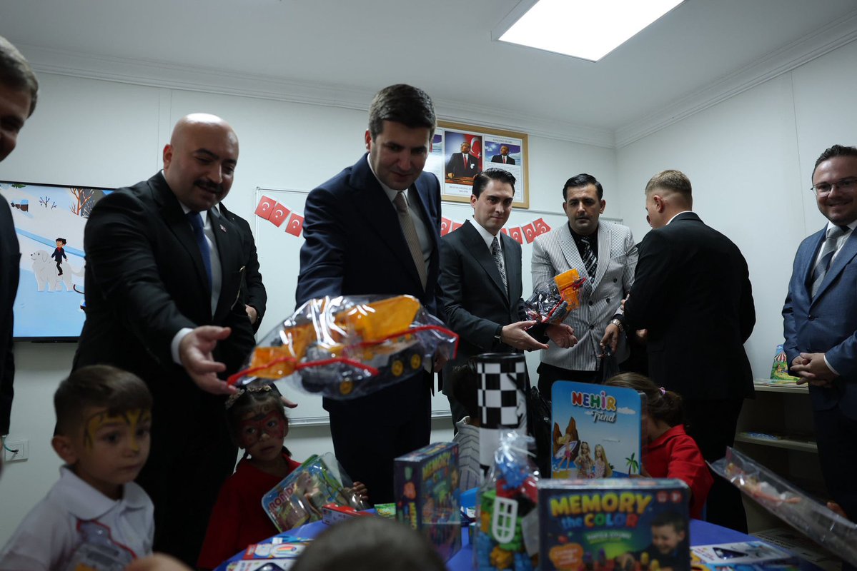 Ulku_Ocaklari's tweet photo. Ülkü Ocakları Genel Başkanımız Sn. Ahmet Yiğit Yıldırım, İzmir/Kınık Bağalan Köyü’nde Liderimiz Sayın Devlet Bahçeli Beyefendi’nin adını vermiş olduğu Çağrı Bey Anaokulu’nun açılışını gerçekleştirdi. https://t.co/sgfNYSiBWb