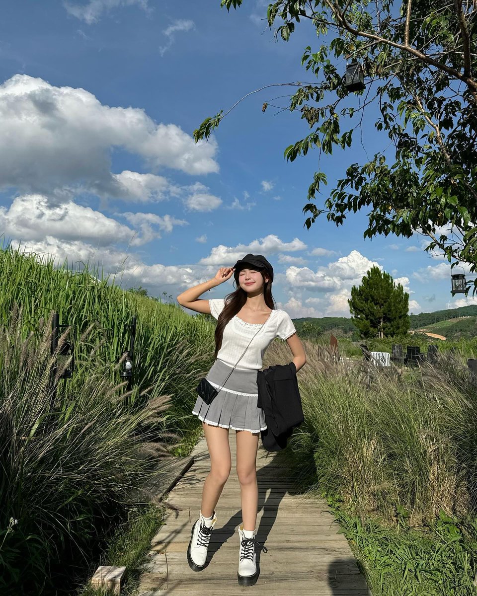 AvisaAvisoo's tweet photo. Yo! 😎 Quick reminder: the world is a better place with you in it—go shine today! 💖
VXBZf https://t.co/TqomR9PIBt
