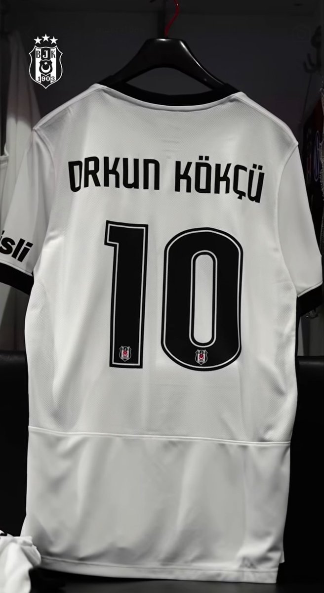 BerobsJK's tweet photo. Ulan şu görüntü için sponsorların mı batması gerekiyordu https://t.co/X5B9Q3bjBq