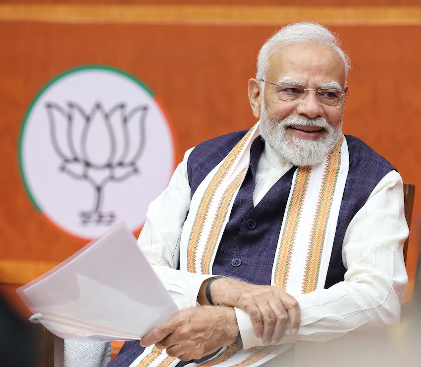LavShuk11091775's tweet photo. Heartfelt birthday wishes to Prime Minister Shri @narendramodi ji, the symbol of tireless hard work, sacrifice, and foresight.
only Modi ji 🎂🎉🇮🇳
#HappyBirthday #Modi77 #Modi #PrimeMinisterModi #PrimeMinisterOfIndia #Birthday https://t.co/bkzB7TTDu8