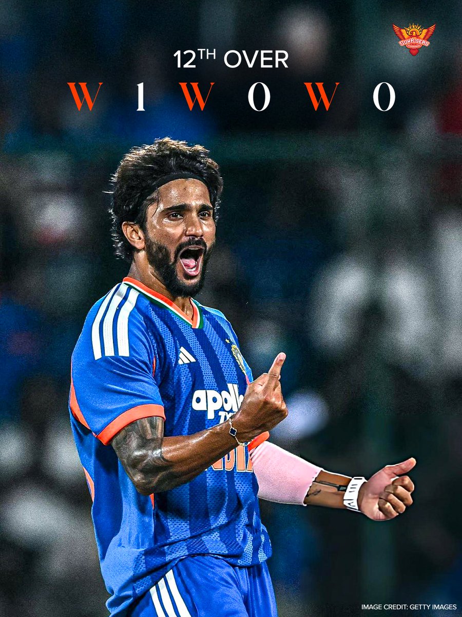SunRisers's tweet photo. Decided to take 3️⃣ in a single over this time 😮‍💨 https://t.co/Z95OU1Virv