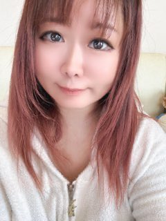 rinamero194's tweet photo. なんかメイク変わった
( ´･ω･` )
もう1枚目みたいにするやり方わすれた💧 https://t.co/FzX9iX8ezx