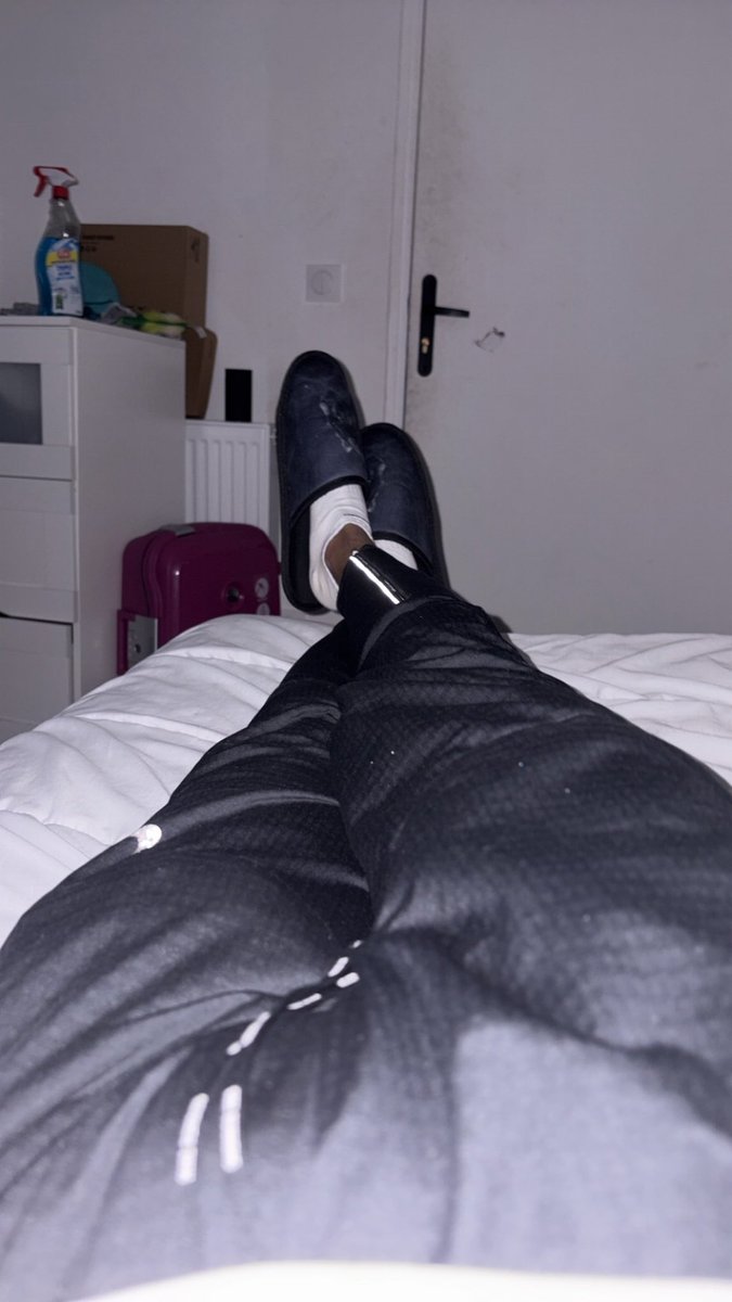 PRYNZz75's tweet photo. J’vous attends en cam ce soir 👑

J’vais vous hwi votre cerveau et écraser votre dignité ce soir 😂😂💪🏽🇲🇦

Vous méritez que ça bande de grosse merde

#humanATM #slaveATM #findomlife
#wallettraining
#domi #moneyslave #soumis #footfetısh #pieds #feet #rebeu #findom #alpha https://t.co/q4sePHIIDn