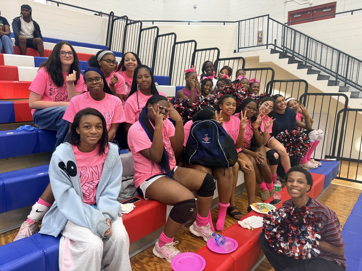 TROliverEDU's tweet photo. @sandycreekvb_ Lady Patriots showing Big Win energy after defeating N. Clayton in two straight sets! Shout out to our spirit section! β€οΈπ€ππππ#PinkOut @athletics_creek @SCHS_Patriots @FayetteSports https://t.co/ktr5qUjv6g