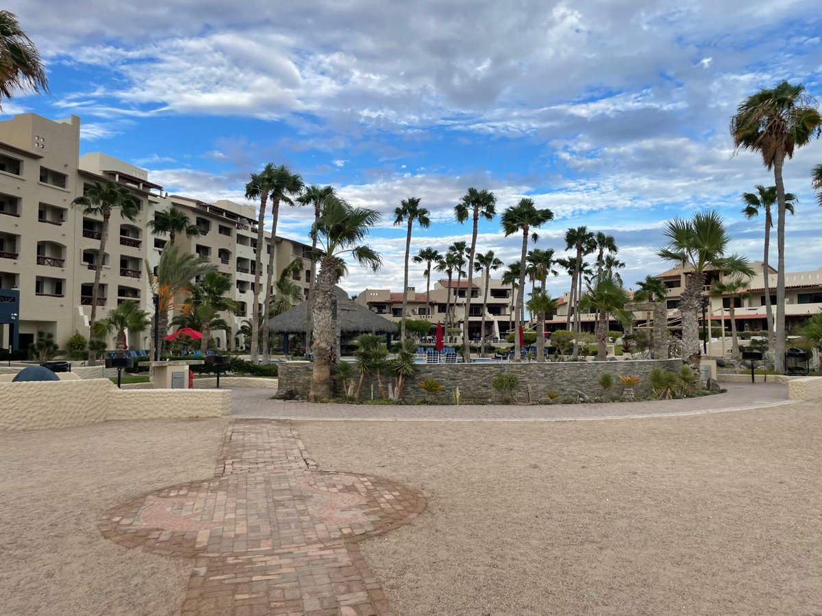 RPrealtor2024's tweet photo. Would you love to live in front of the ocean? without spending too much &amp; view beautiful sunsets  while dolphins swim by? Now you can , most affordable condos private resort starting at $150K 
#rockypointmexico #realtors #puertopenasco #beachhomes #seaviews https://t.co/ckquwBPXQm