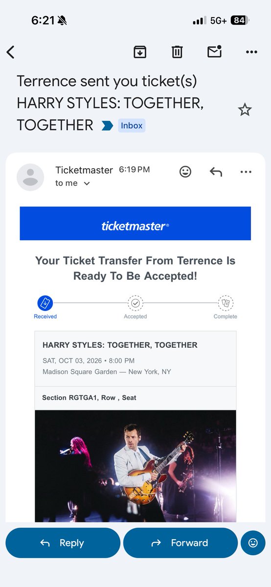 onlyyangeIII's tweet photo. BEWARE OF THIS SCAMMER!! they had the realest looking tickets, all the way down to the email and i’m now out over $400 😍😍😍😍 pls rt !! https://t.co/hMR5SJjrW6