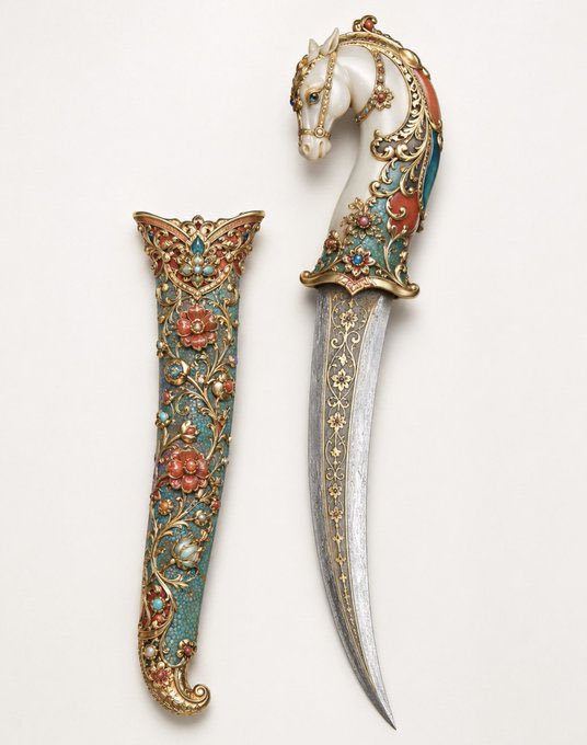 aseelswaid9's tweet photo. Daggers are old and beautiful

©️ Aseel Swaid https://t.co/fKxJYjKAHT