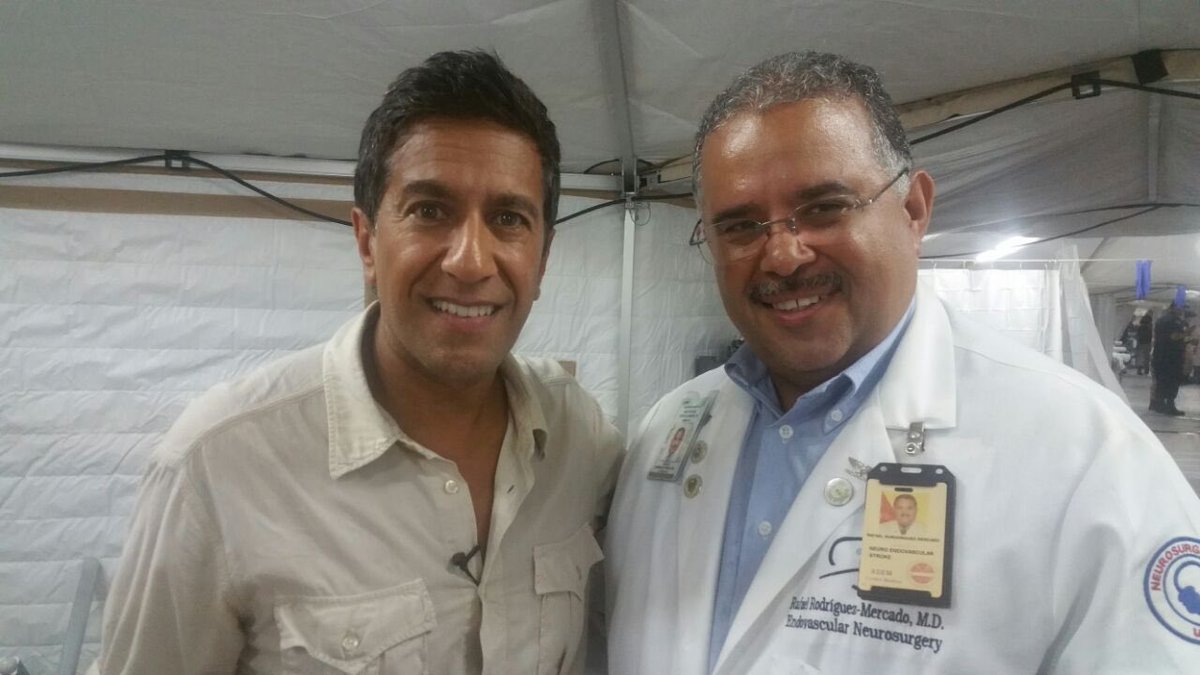 drrafael_md's tweet photo. Agradezco la invitación de CIRACET en especial al Sr. Óscar Misla a la actividad del colega neurocirujano Dr. Sanjay Gupta que estuvo con nosotros en septiembre 27 2017 a días luego del huracán María. Intercambiamos recuerdos de ese momento y a la vez disfrutamos de sus charlas y experiencias personales para el mejoramiento de nuestra salud personal. @CIRACET