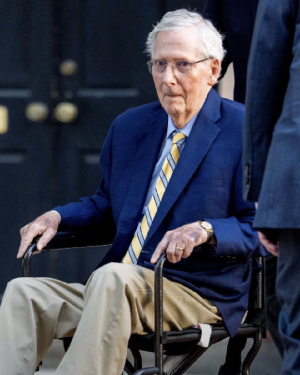 GuntherEagleman's tweet photo. We pay trillions of dollars in taxes and this is what we get to represent us. 

Absolutely pathetic and absurd. 

Mitch McConnell has no idea what’s going on and should have been removed years ago. https://t.co/FRY3hShiaE