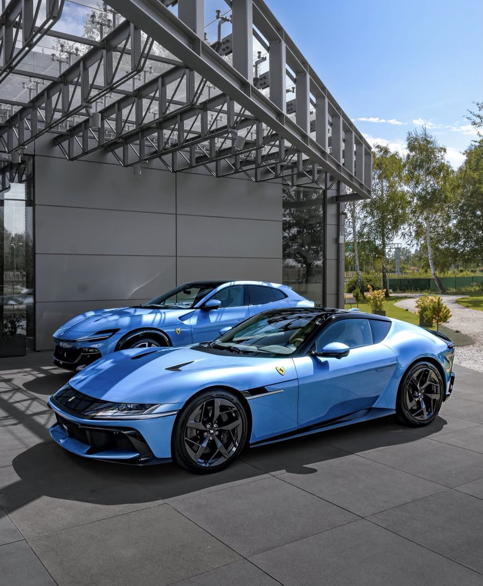LuxuryCars365's tweet photo. Ferrari 12Cilindri 🥶 Ferrari Purosangue https://t.co/USqz2sGRHg