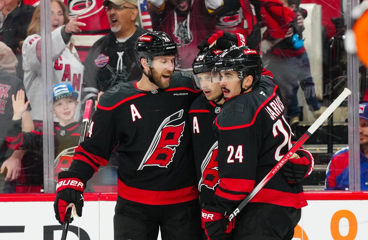 SleeperNHL's tweet photo. https://t.co/WJXj7JgxqJ has released their first Super 16 power rankings of the season:

1) Carolina Hurricanes
2) Colorado Avalanche
3) Dallas Stars
4) Florida Panthers
5) Vegas Golden Knights
6) Montréal Canadiens
7) Tampa Bay Lightning
8) Minnesota Wild
9) Buffalo Sabres
10) Washington Capitals
11) Edmonton Oilers
12) Utah Mammoth
13) Philadelphia Flyers
14) Anaheim Ducks
15) Boston Bruins
16) San Jose Sharks