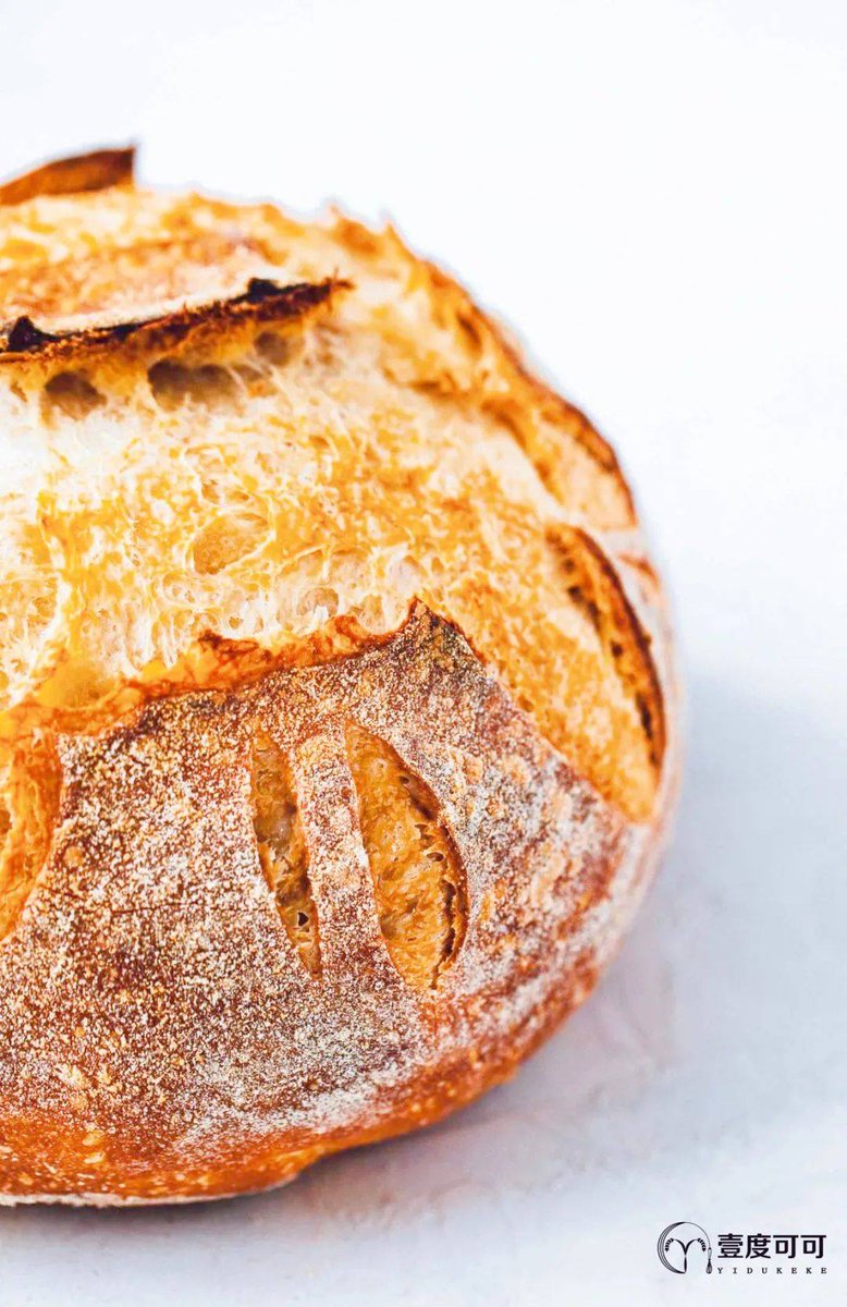 LisetteManin's tweet photo. Just nailed my first sourdough loaf! Crispy crust, airy crumb, and the whole house smells like heaven  #BakingJoy #SourdoughSuccess， https://t.co/ZgOcJH6EuH