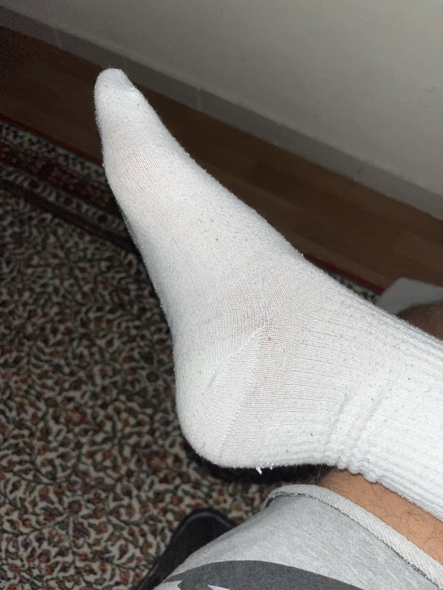 masterberkozg's tweet photo. Gecenin şanslı eziklerine çıplak halini görmek isteyen mallar dm #finansalköle https://t.co/hUxvx1jF8t