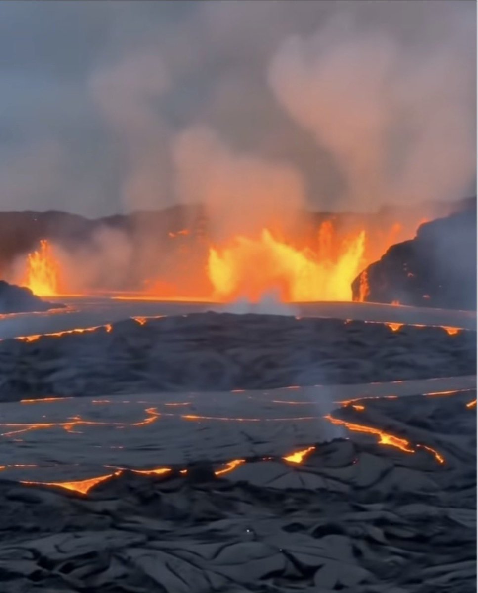 Wonderworld822's tweet photo. Kilauea https://t.co/26zfR0SMkU