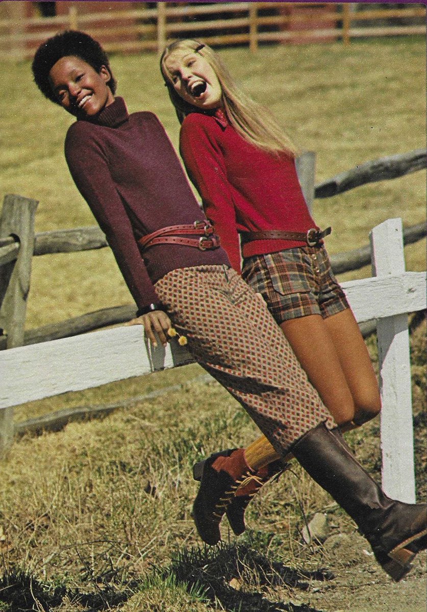 elorasconfessed's tweet photo. ༺꡴ 1970s ꧂ . • https://t.co/UVUkgO0DW1