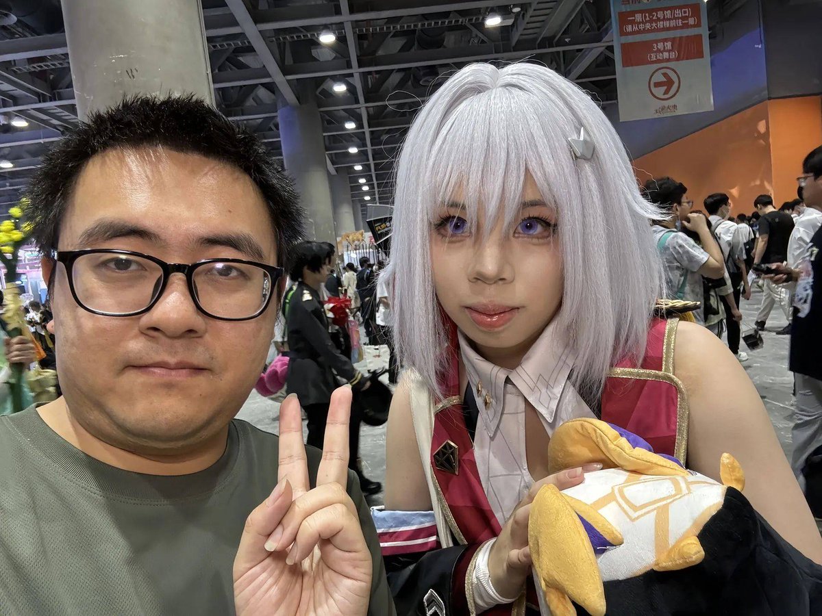 ariay255120's tweet photo. Just had the best weekend at the anime convention! Met so many awesome cosplayers, scored super cute exclusive merch, and can’t wait for next year!  #AnimeCon2024 https://t.co/ae8C8xxNBK