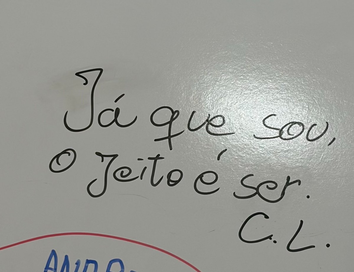 Isadora_mota_'s tweet photo. Espalhando a palavra da diva maior no trabalho https://t.co/hjqP1JTpTw