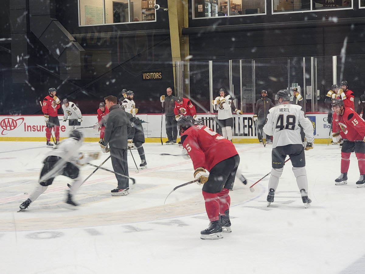 OvertonNewsie's tweet photo. New work schedule means I was able to make it to this afternoon's @GoldenKnights training camp practice. Connelly (the blur in the photo) wearing a full face shield following the hit at rookie camp, but still practicing https://t.co/NoVGyDZXkW