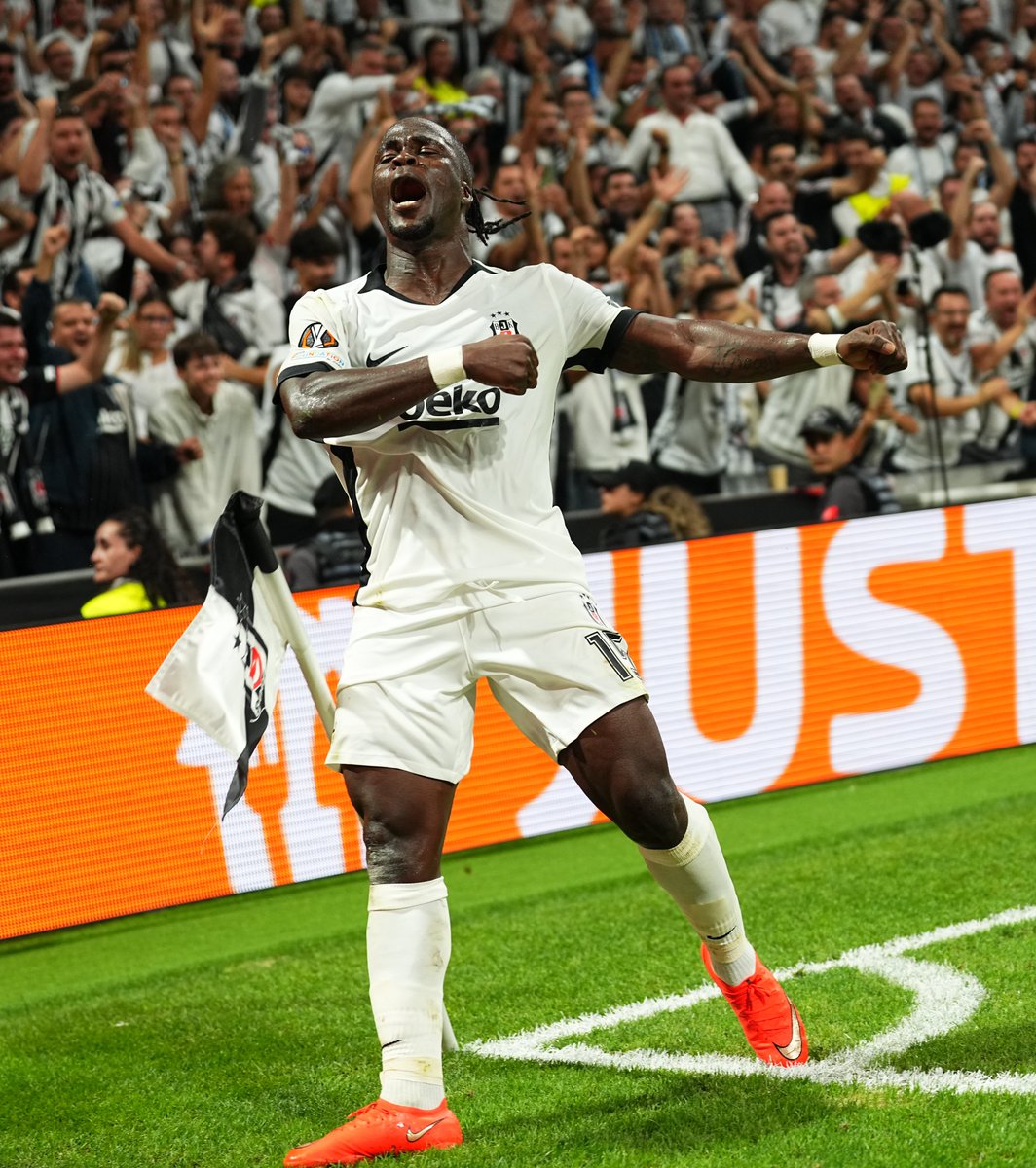 Besiktas's tweet photo. Sinyor Olaitan. 🤯 https://t.co/bLZaz44uKQ