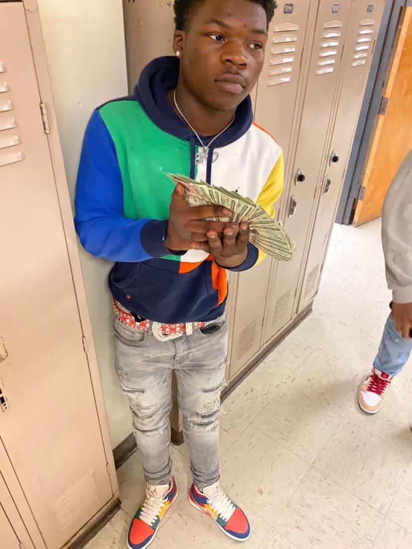 Backend_Lulp's tweet photo. 💔Ion kno no yns 16 wiid da heart 💛u got yn a take it der wiid whoeva about mii u gots ta kno I’ll do da same 🤞🏾u really fucked mii up  🆙 wiid dis #codollaliving #bndyoungestceo https://t.co/dwYeobo0Uh