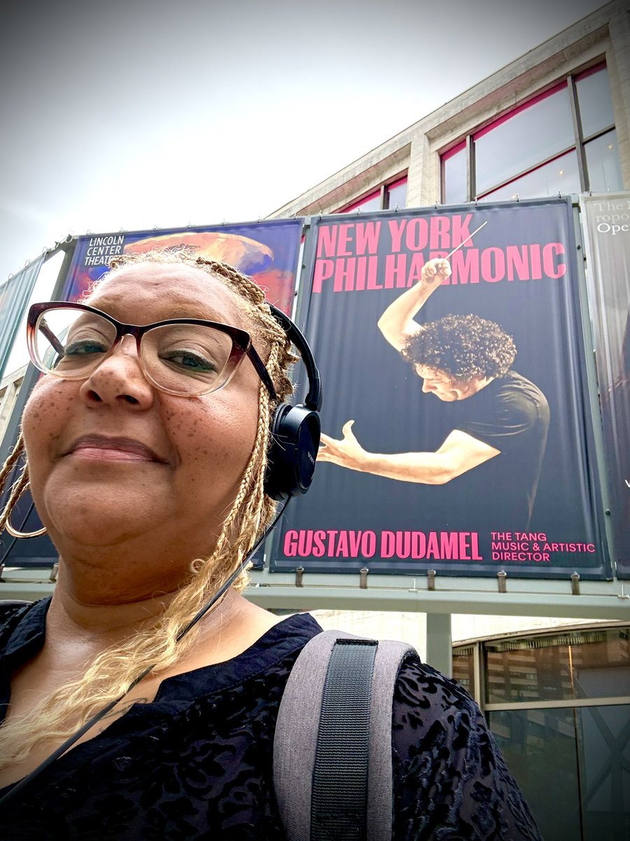 MezzoTanisha's tweet photo. SHE CONCERT READY👏🏽🎶❤️ https://t.co/1gy28qxP86