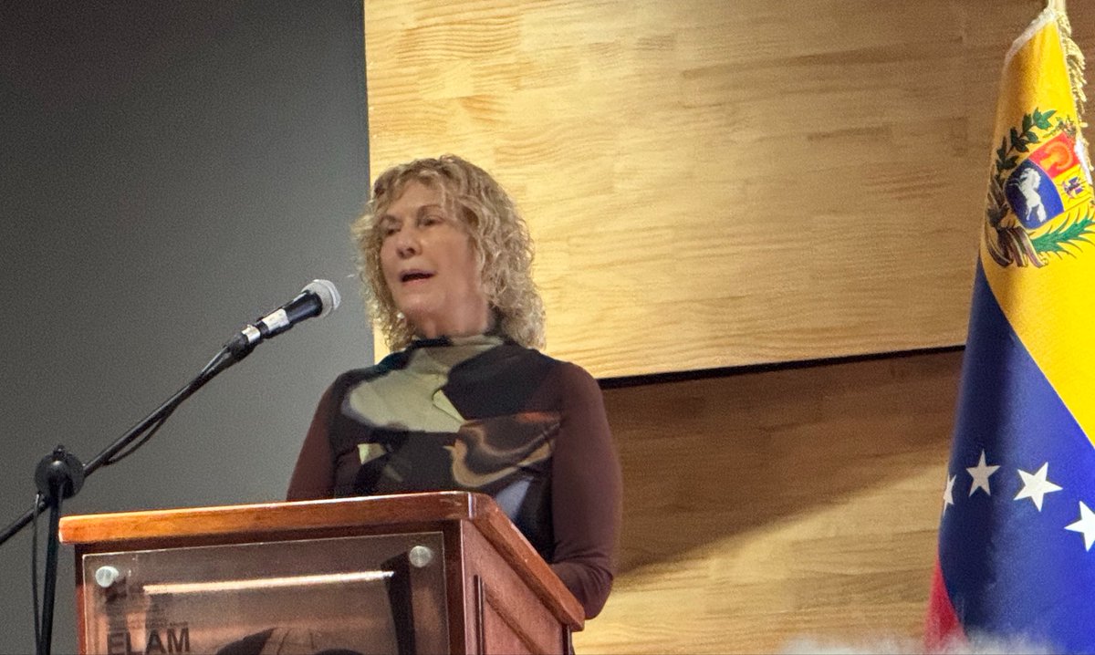 Luisemartinezh's tweet photo. Hoy participamos en CNU ampliado con la instalación de 12 comisiones que presenterán propuestas por mas y mejor educación.

En lo que a @UNITEC_VE se refiere ratificamos nuestra convicción que la #Venezuela🇻🇪que soñamos será posible basada en educación de la mayor calidad.

#17Sep