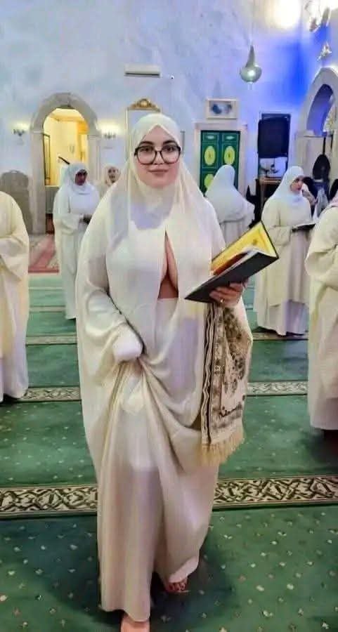 kafer_chaytan's tweet photo. حى على صلاه زنا يا مؤمنات 🕋🕌 

#معصيتّيَ_رِحّتِي #كفر #فجور https://t.co/PsRw0rsvOb