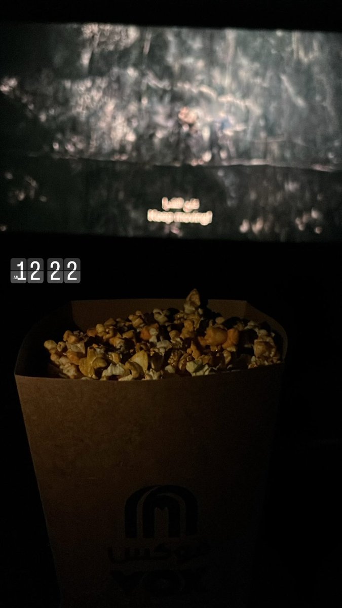 Se_35i's tweet photo. اخذت بابا وماما السينما
ومننن كتتتررر الحب اقسم بالله حاسه ��فسي طايره فالسماء رغم كل الضيق والحزن اللي كان فيني
احبهمم الله يخليهم ليا يارب ولا يوريني فيهم مكروه😢😢😢😢❤️❤️❤️❤️❤️❤️❤️ https://t.co/eZ8R2wFTZU