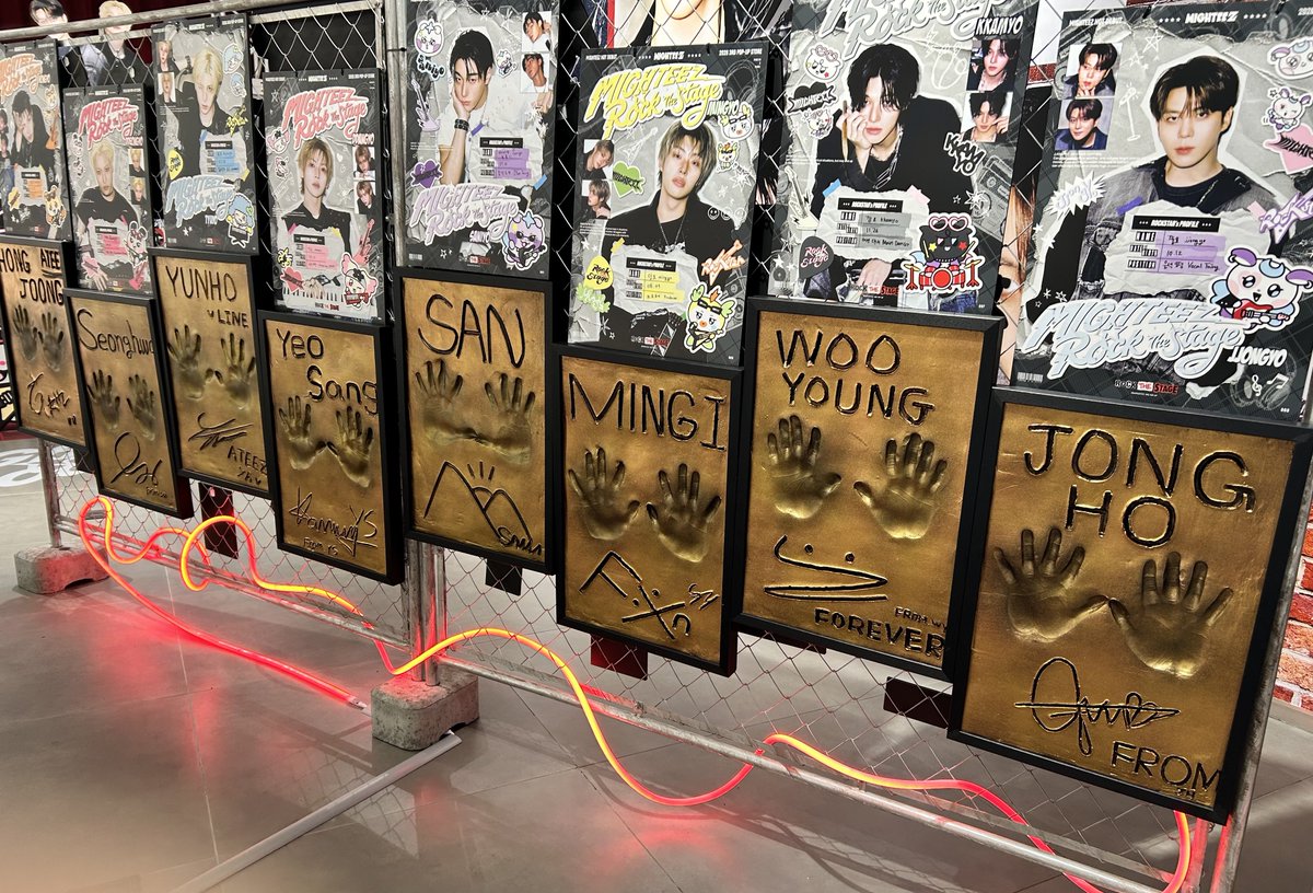 CultureCruise's tweet photo. ［POP UP］

取材レポート🎥

ATEEZ × LINE FRIENDSの
コラボキャラクター #MIGHTEEZ

ポップアップイベントの
内覧会に行ってきました🎸

▼動画はこちら

🔗https://t.co/ykpJ7oCXZQ

『MIGHTEEZ Rock The Stage』は
 本日9/18 (金)〜スタート🚩

#ATEEZ
#MIGHTEEZ_Rock_The_Stage https://t.co/RL4liBGLQG