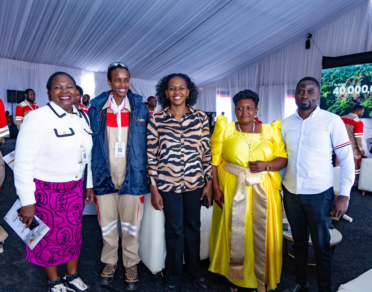 BashirSend's tweet photo. Attended the ground breaking of $309.7M (sh1.2 trillion) Kampala Storage Terminal Project (KST), officiated by H.E the President @KagutaMuseveni at Nsujjumpolwe/Buyala, Mpigi.
Its storage capacity will be 320M litres. In Uganda we consume 240M per month, 2.880b litres per annum. https://t.co/yf9HsTXNPh