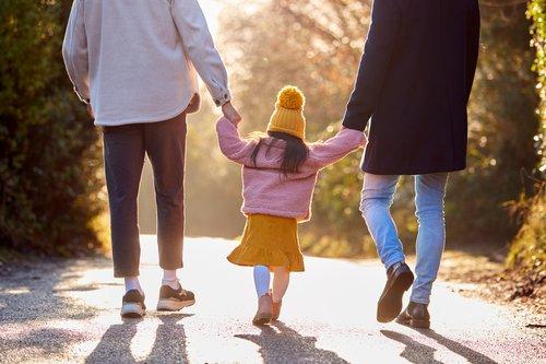 brianshumak's tweet photo. As the cost of raising a child tops $300,000 before college, the Bank of Mom and Dad is increasingly extending its services to the grandkids. https://t.co/5J9hHMcotJ https://t.co/QetcucZmT1