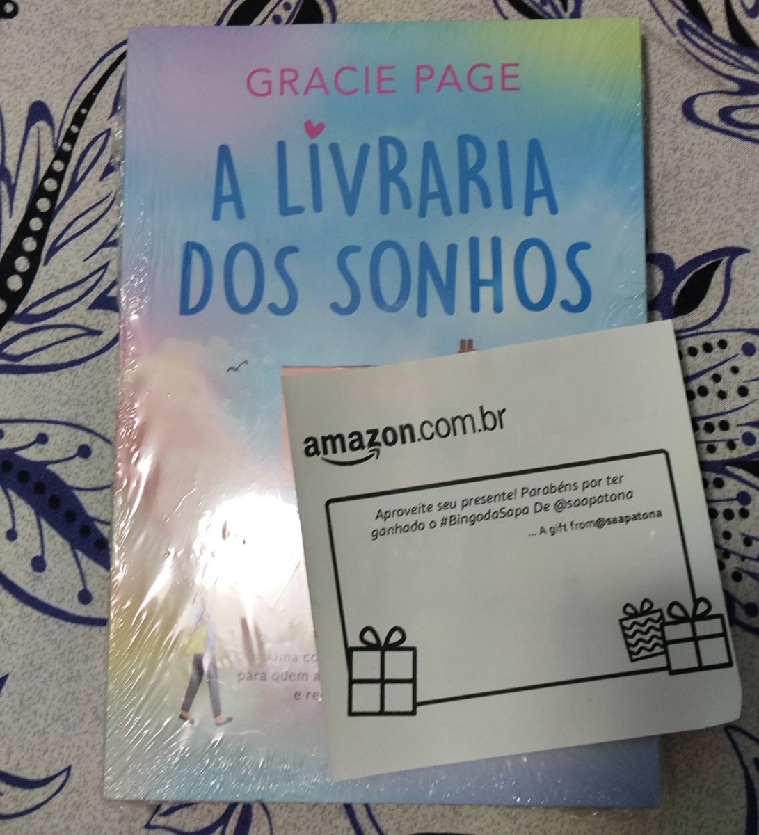 Loloma_013's tweet photo. Hoje chegou livrinho q ganhei no #BingoDaSapa 🥳 https://t.co/KoKHJJaTqX