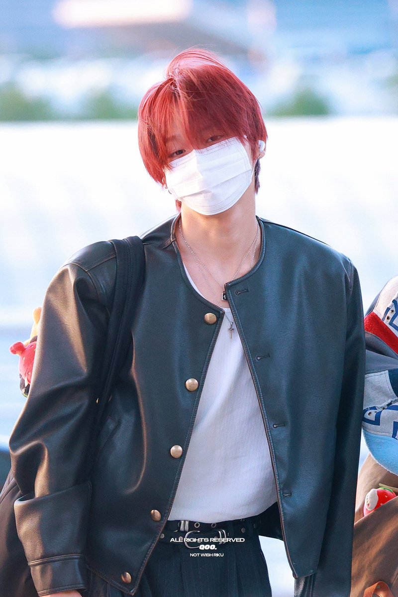 mxkkuz's tweet photo. 이런상태로하는말: 모기물렷어 힝 https://t.co/HQUZkBeOxw