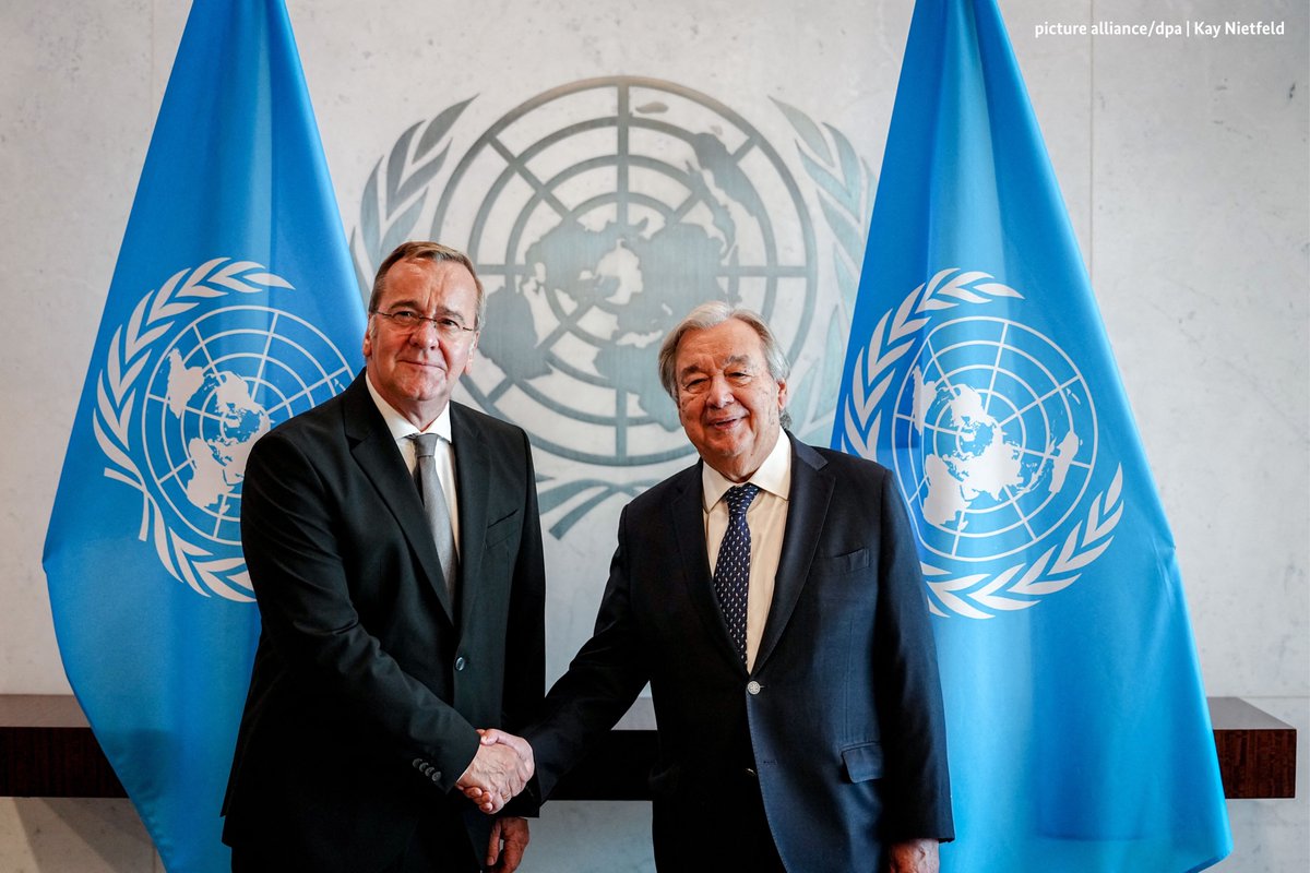 GermanyUN's tweet photo. UN peacekeeping is more important now than ever before. Peacekeeping missions are one of the most effective and cost-efficient means of conflict resolution. Defence Minister Boris Pistorius' visit underscored: 🇩🇪 remains a strong partner of the United Nations in #peacekeeping. https://t.co/ZLsLVvAyRu