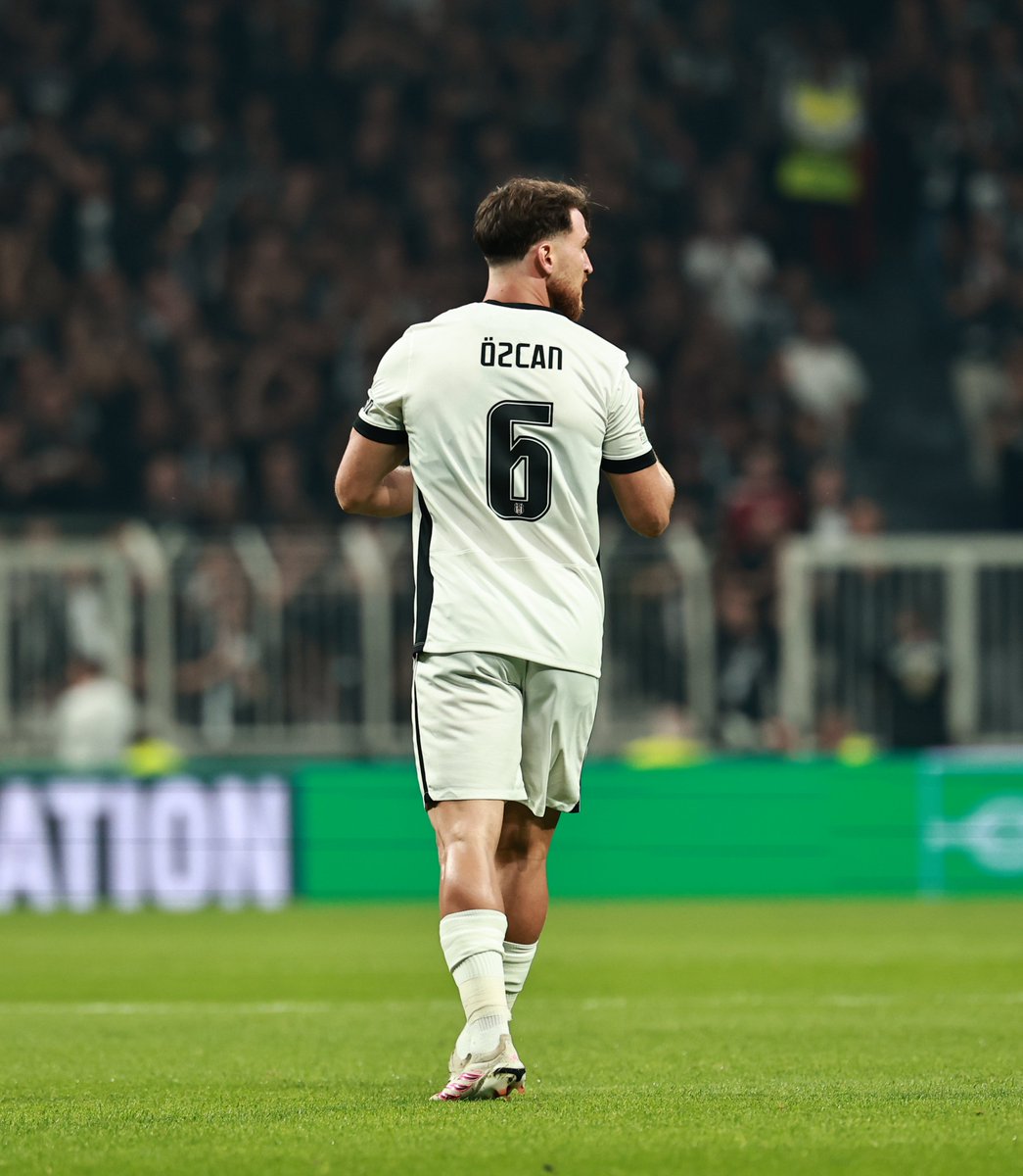 BesiktasEnglish's tweet photo. That relief when you see him… ���‍💨 https://t.co/wyb8xAoRL0