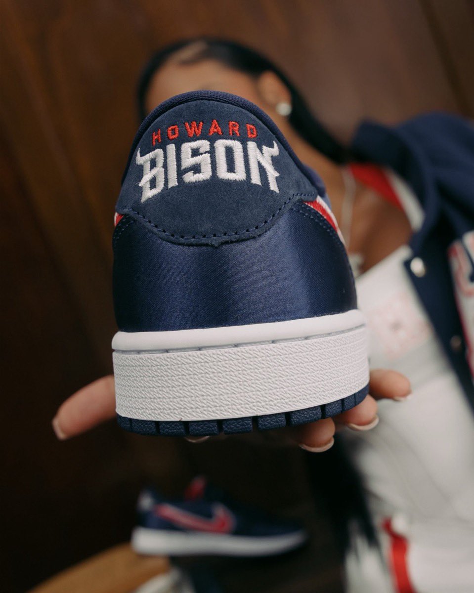 uptod4te's tweet photo. Nike Air Jordan 1 Low OG “Howard”が現地時間10月1日より発売 ［IX8478-410］【 ナイキ 新作 AJ1 エアジョーダン1 ロー ハワード 】
https://t.co/gKnBmRdYKH https://t.co/KH7UFPQuEm